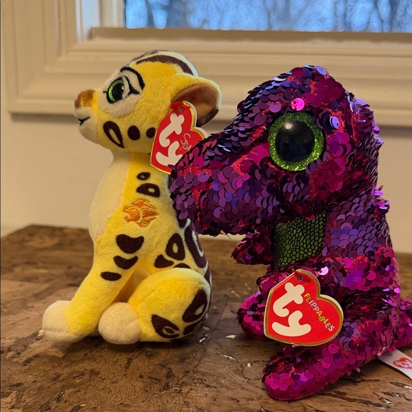 2 Pack Leopard+Dinosaur Beanies - Picture 2 of 5